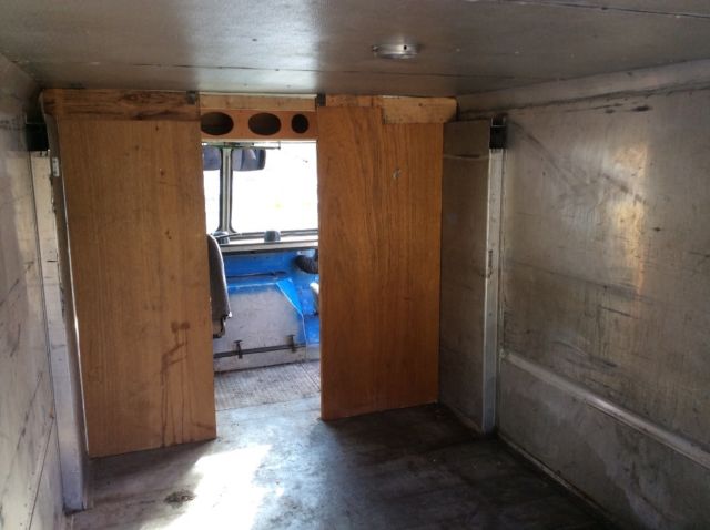 1987 Ford Grumman Van - photo 8