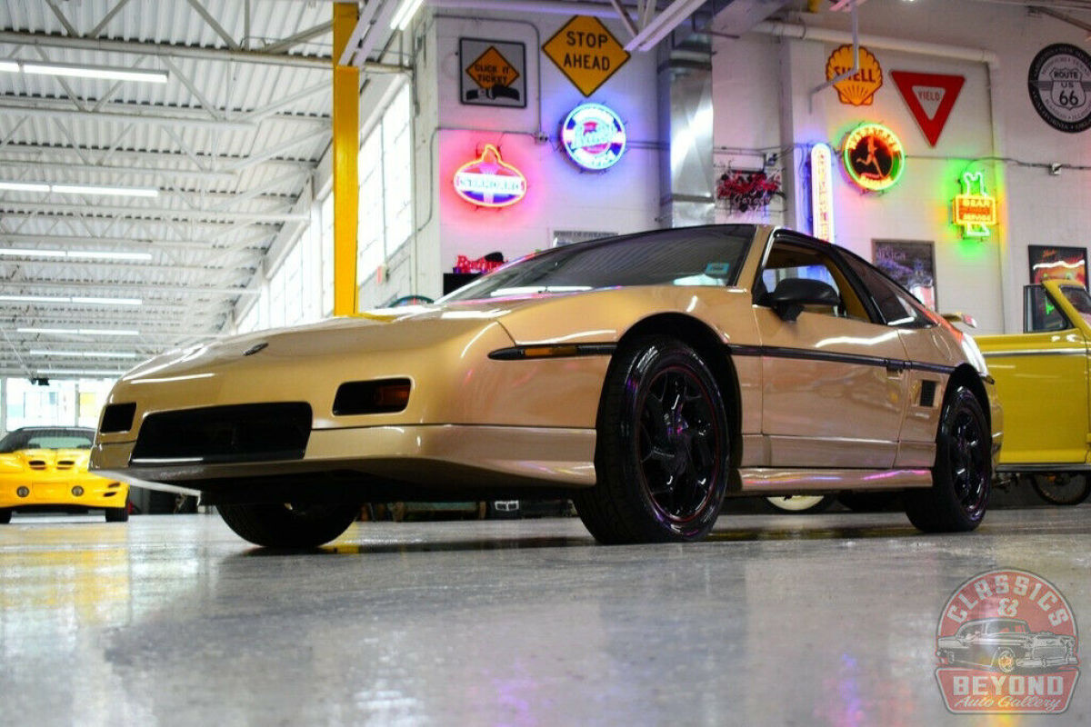 1987 Pontiac Fiero GT - photo 10