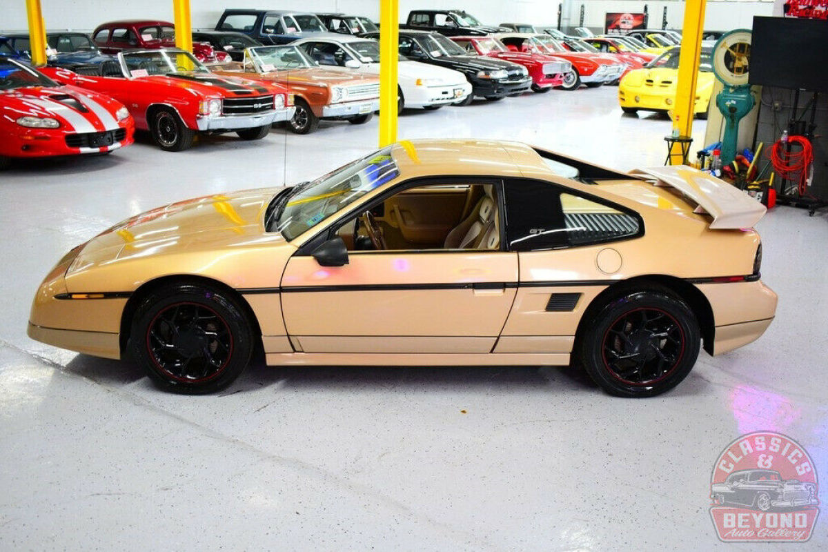 1987 Pontiac Fiero GT - photo 12