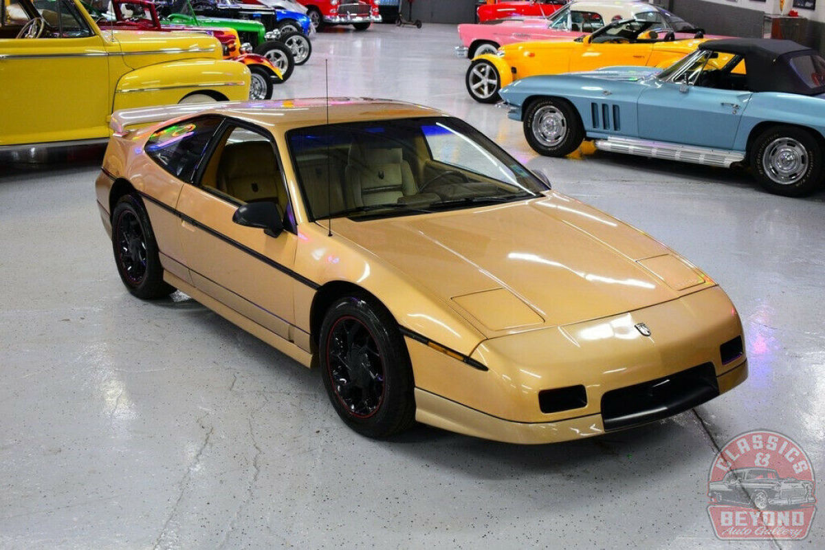 1987 Pontiac Fiero GT - photo 3
