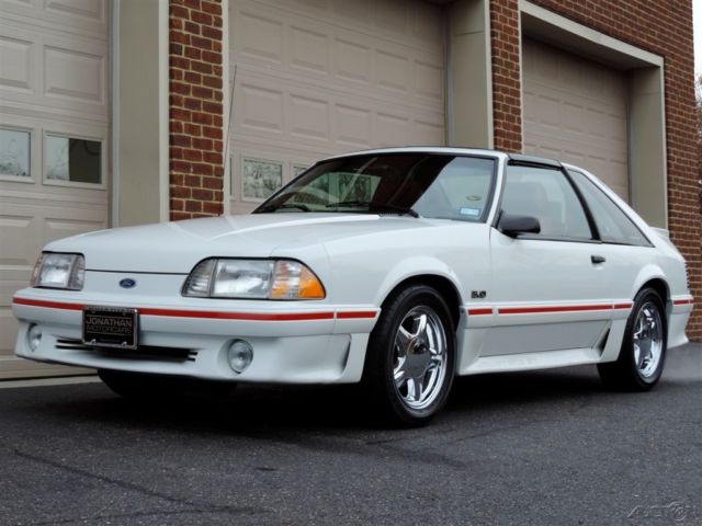 1987 Ford Mustang GT - photo 3
