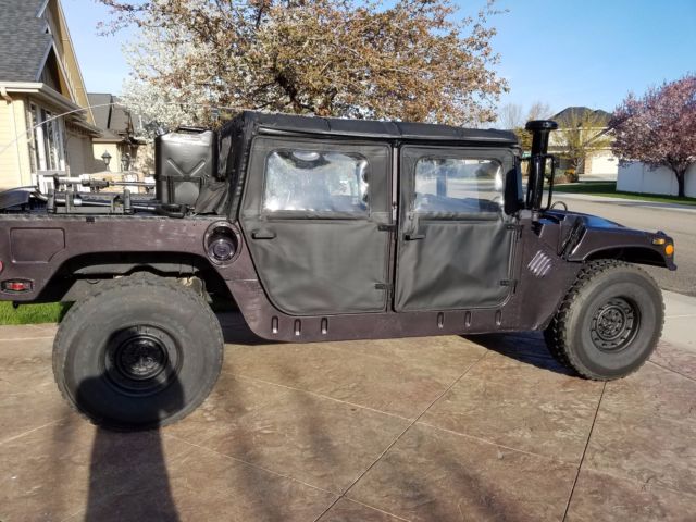 1987 H1/Humvee 1980 Hummer H1