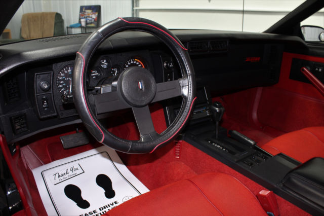 1987 Chevrolet Camaro IROCZ - photo 12