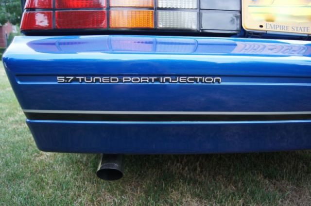 1987 Chevrolet Camaro Iroc Z - photo 9