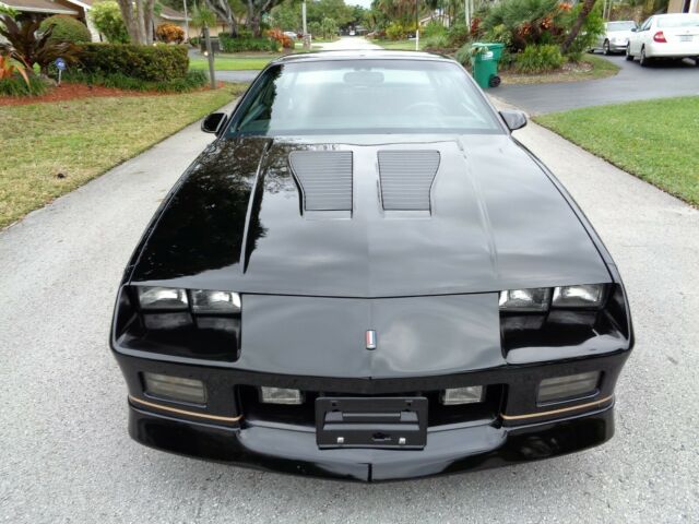 1987 Chevrolet Camaro IROC Z28 - photo 7