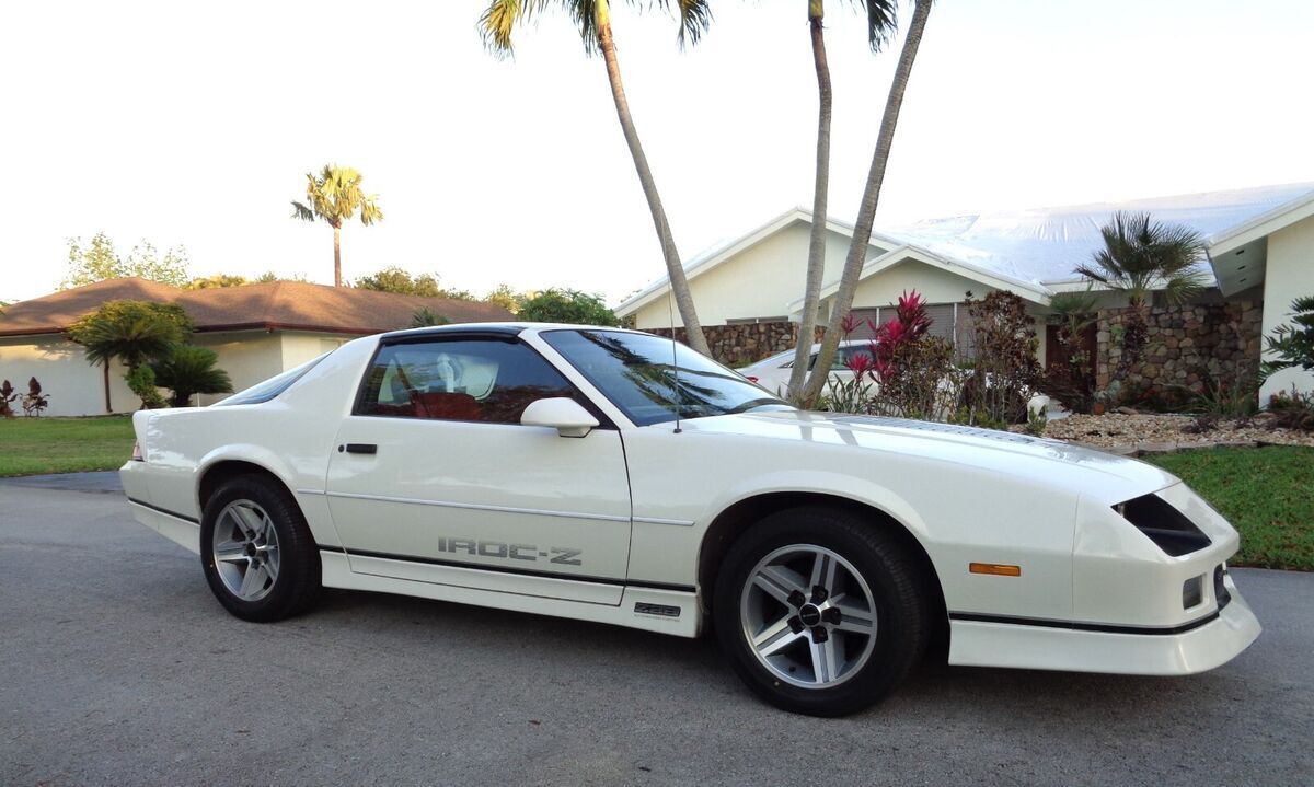 1987 Chevrolet Camaro 1SC IROC PKG. - photo 5