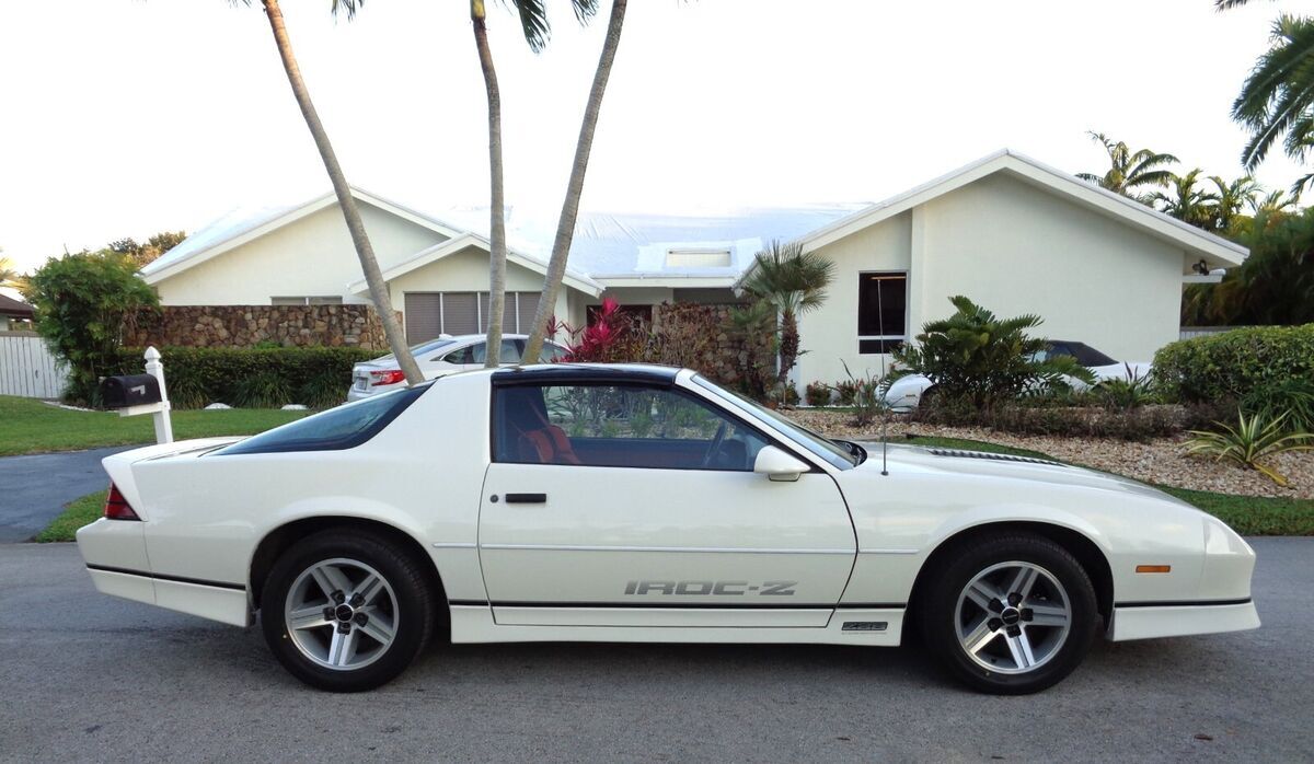 1987 Chevrolet Camaro 1SC IROC PKG. - photo 6