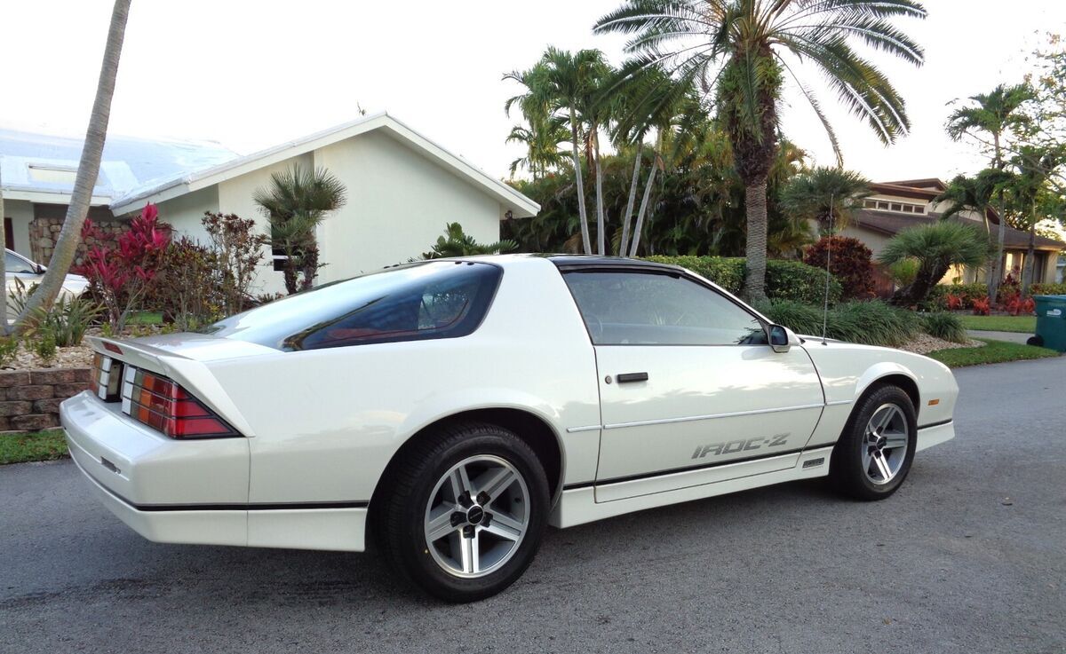 1987 Chevrolet Camaro 1SC IROC PKG. - photo 7