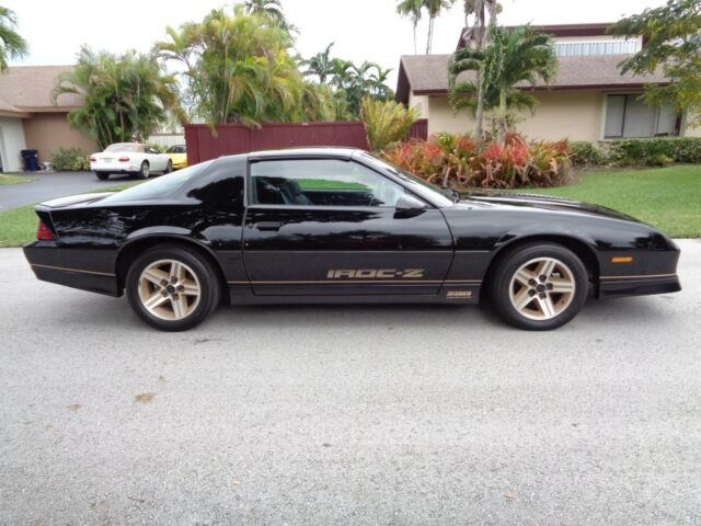 1987 Chevrolet Camaro IROC Z / 1SC - photo 6