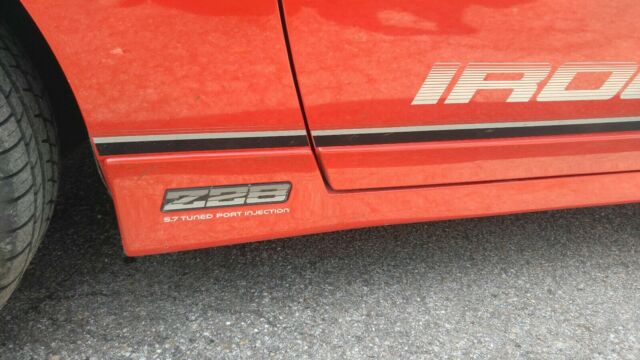 1987 Chevrolet Camaro IROC Z28 - photo 9