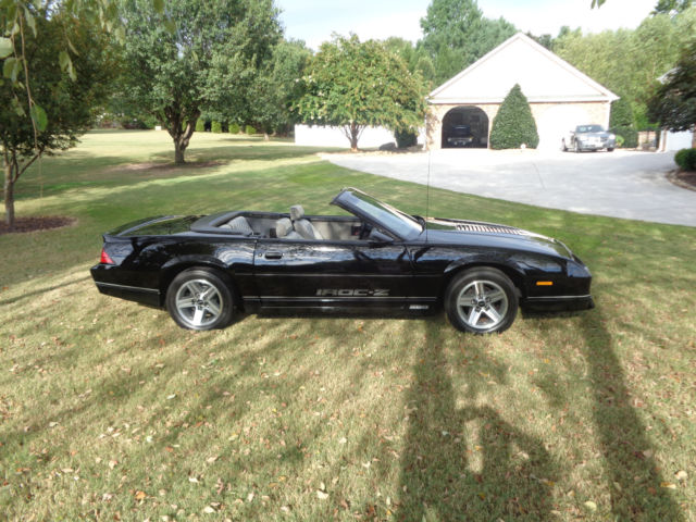 1987 Chevrolet Camaro - photo 2