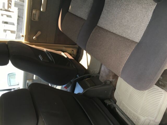 1987 Isuzu Trooper - photo 13
