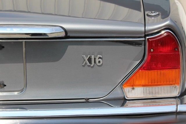 1987 Jaguar XJ6 XJ Series 3 XJ6 4.2L Automatic Sedan - photo 9