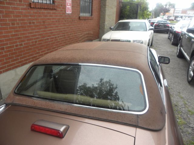 1987 Jaguar XJ12 - photo 8