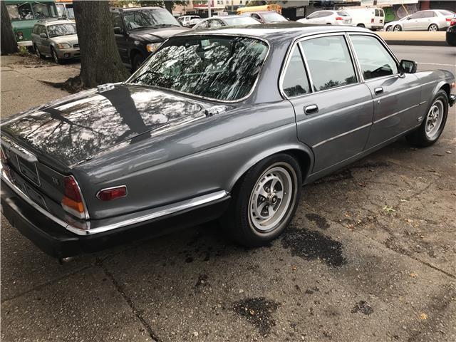 1987 Jaguar XJ -- - photo 6