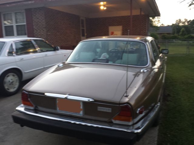 1987 Jaguar XJ6 - photo 4