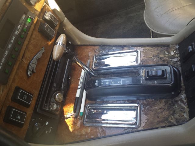 1987 Jaguar XJ6 - photo 7