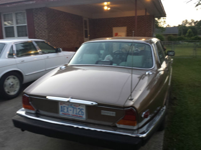 1987 Jaguar XJ6 - photo 4