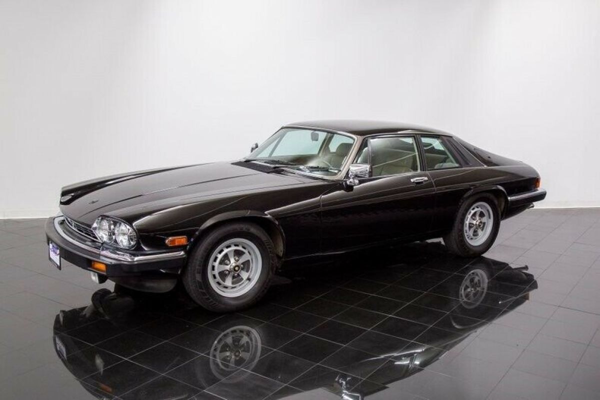 1987 Jaguar XJ-S Coupe - photo 2