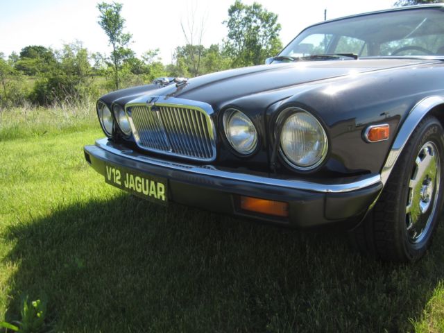 1987 Jaguar XJ12 Vanden Plas - photo 9