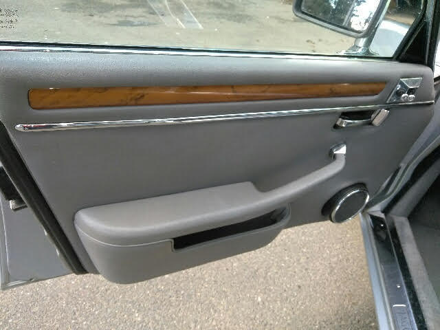 1987 Jaguar XJ6 - photo 4