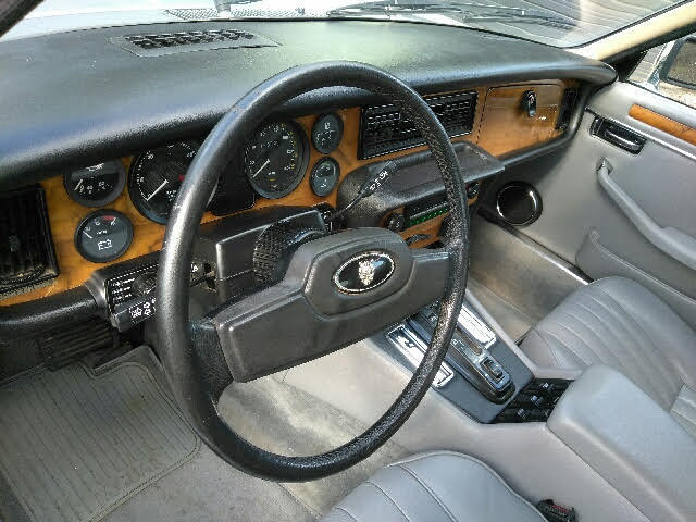 1987 Jaguar XJ6 - photo 5