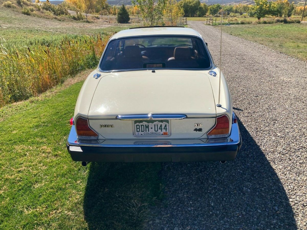 1987 Jaguar XJ6 - photo 3