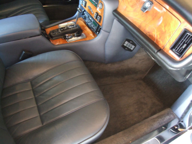 1987 Jaguar XJ6 Base Sedan 4-Door 4.2L 1987 Jaguar XJ6 XJ6