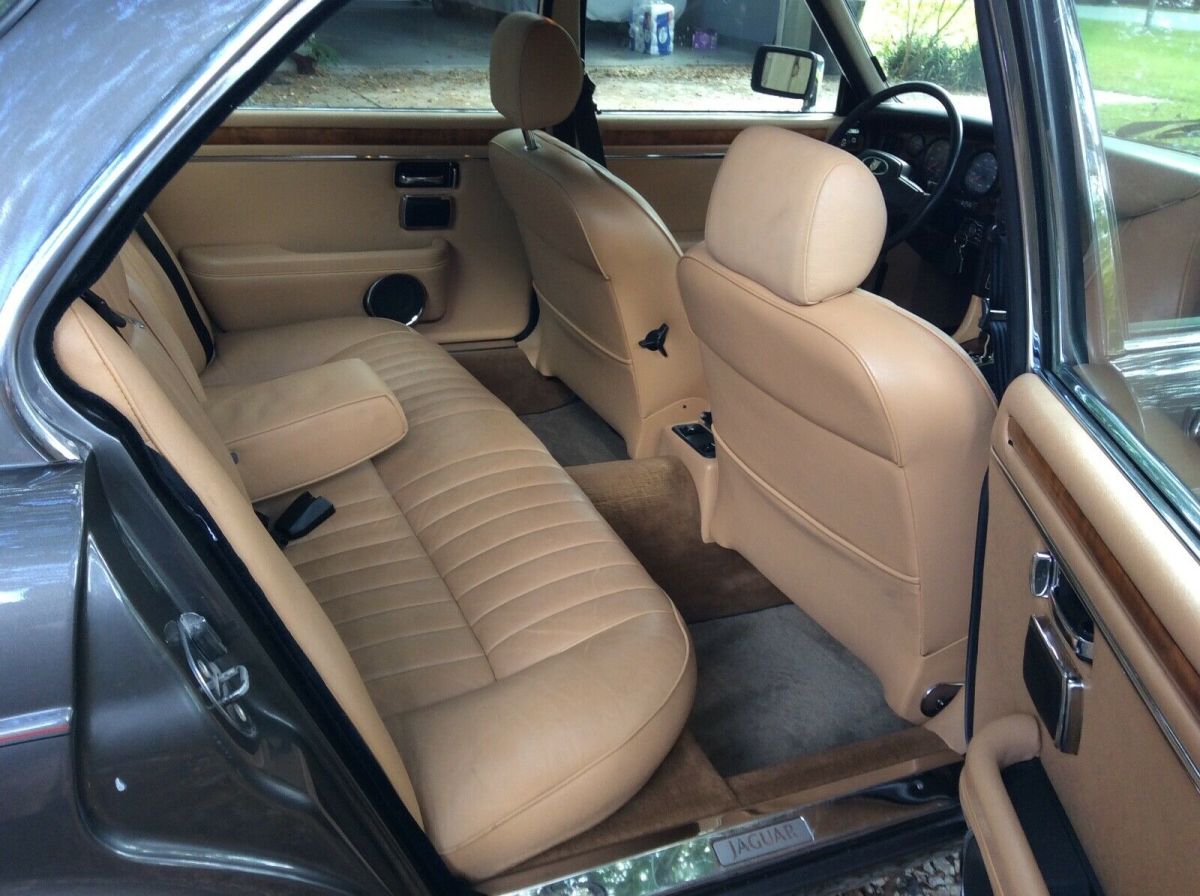 1987 Jaguar XJ6 - photo 4