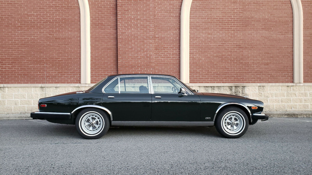 1987 Jaguar XJ6 - photo 3