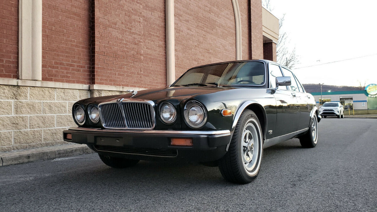 1987 Jaguar XJ6 - photo 8