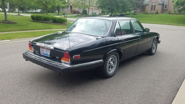 1987 Jaguar XJ6 Base Sedan 4-Door - photo 5