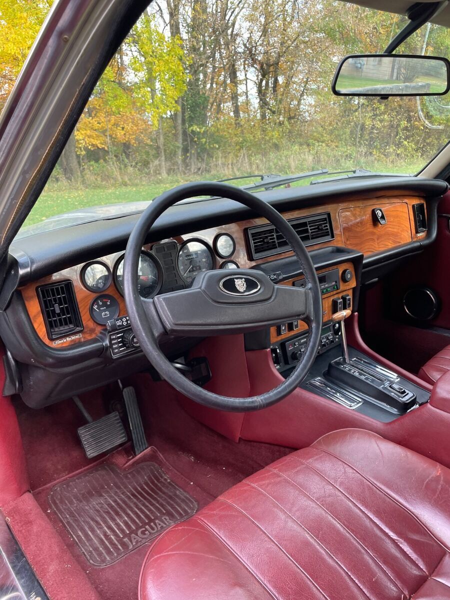 1987 Jaguar XJ6 - photo 5