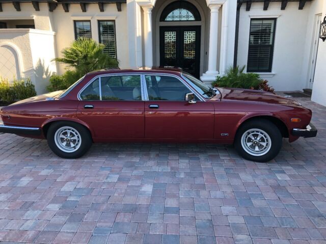 1987 Jaguar XJ6 Vaden Plas 30K miles Two time Award Winner 1987 Jaguar XJ6 Vanden Plas