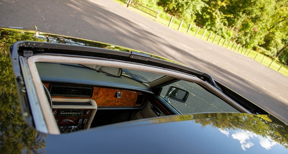 1987 Jaguar XJ6 Vanden Plas 1 Owner Low 16k mi Collectible 4.2L CARFAX WE SHIP! - photo 12