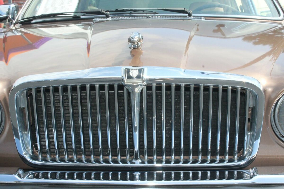 1987 Jaguar XJ6 Vanden Plas