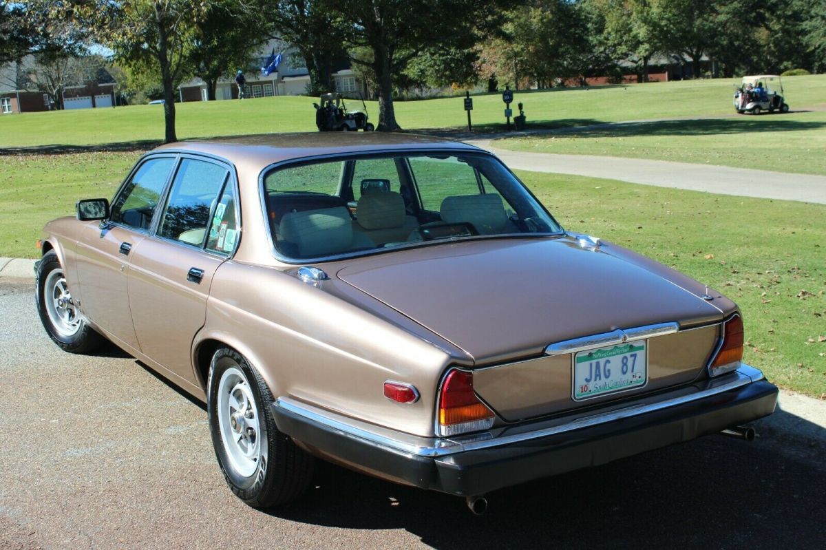 1987 Jaguar XJ6 Vanden Plas - photo 6