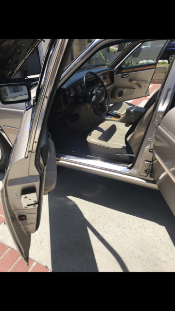 1987 Jaguar XJ6 Vanden Plas - photo 2