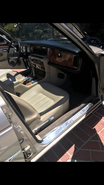 1987 Jaguar XJ6 Vanden Plas - photo 4