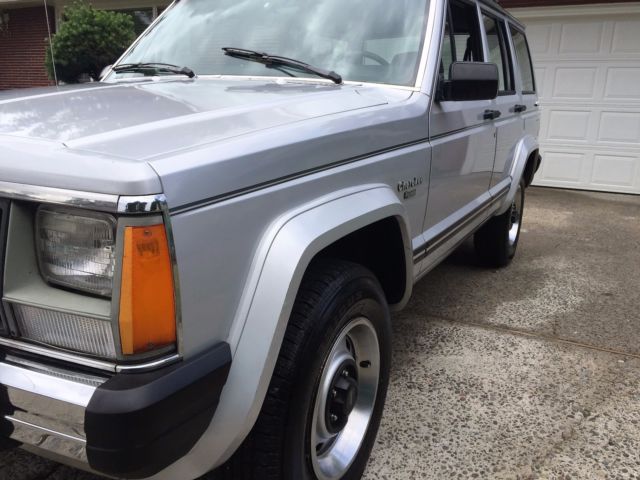 1987 Jeep Cherokee - photo 13