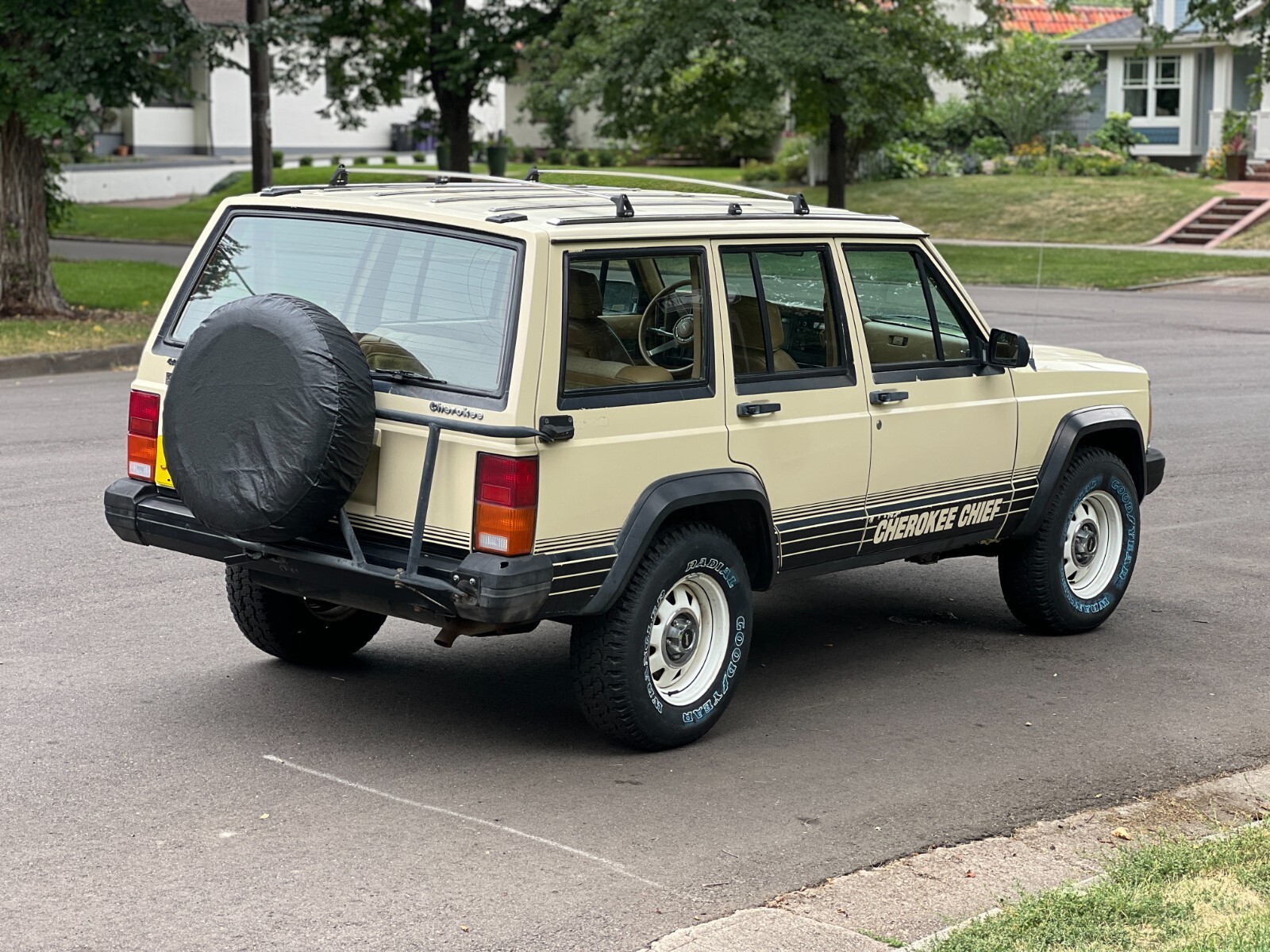 1987 Jeep Cherokee Chief - photo 3