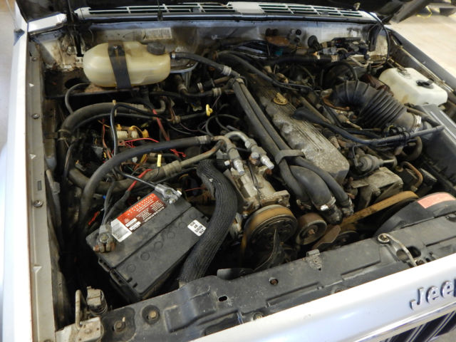 1987 Jeep Cherokee - photo 12