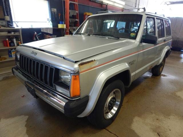1987 Jeep Cherokee - photo 2