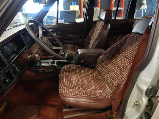 1987 Jeep Cherokee - photo 6