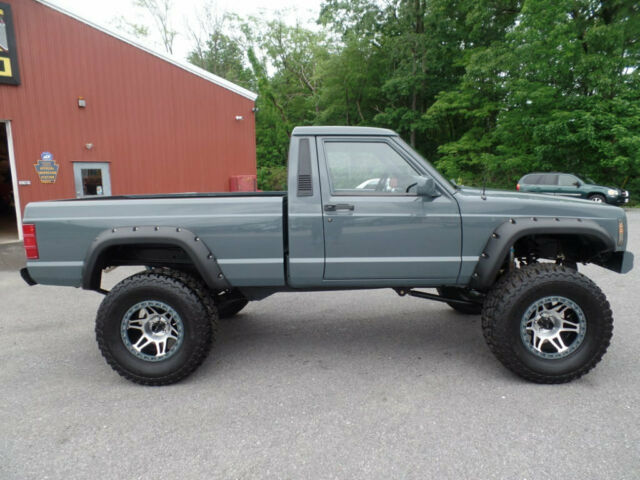 1987 Jeep Comanche 4x4 - photo 12