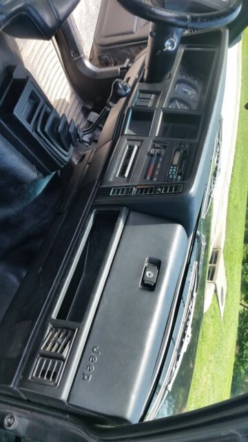 1987 Jeep Comanche Short bed - photo 6