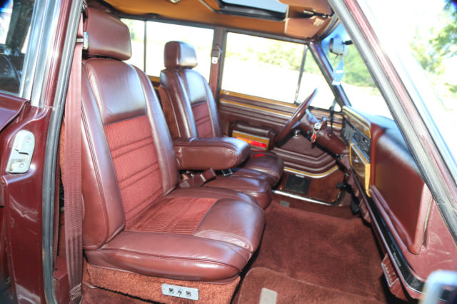 1987 Jeep Wagoneer - photo 12