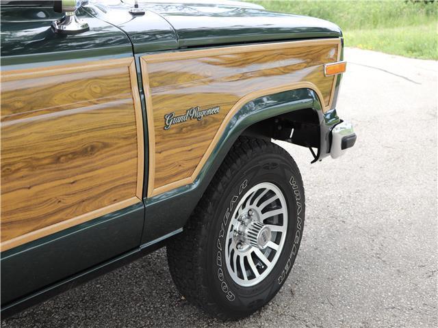 1987 Jeep Wagoneer -- - photo 10