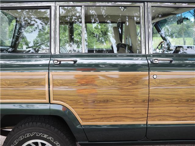 1987 Jeep Wagoneer -- - photo 8