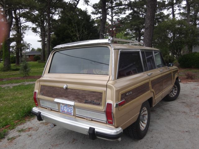 1987 Jeep Wagoneer - photo 2